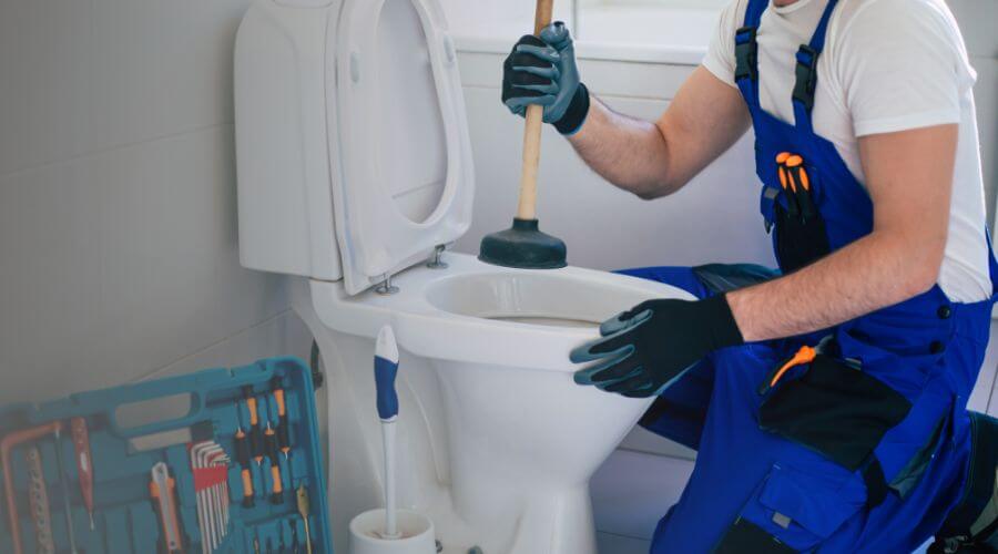 Professional emergency plumbing in Mistletoe, KY